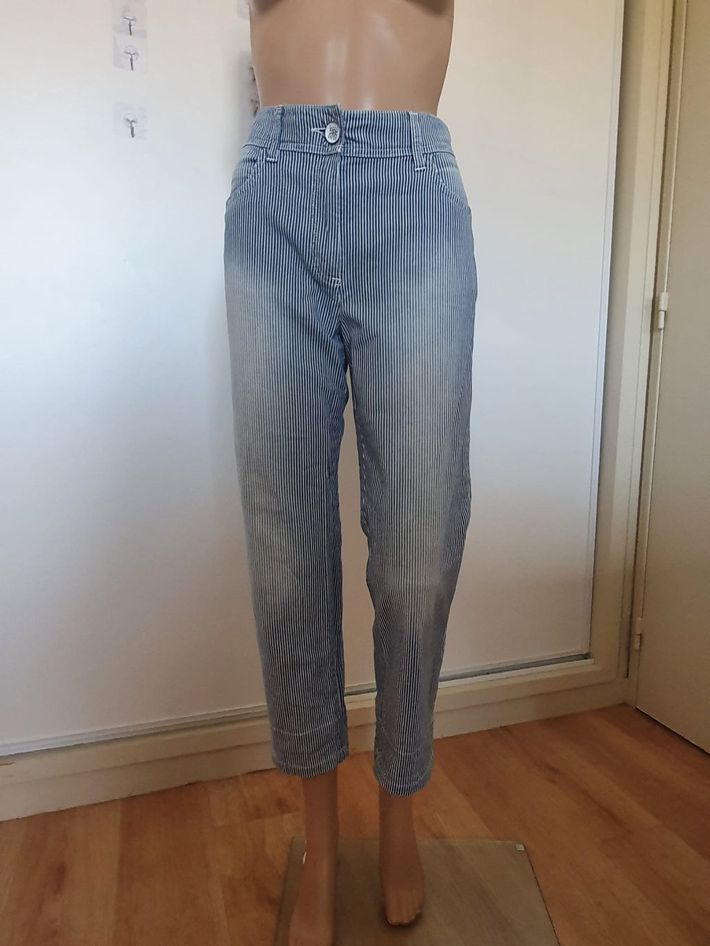 Pantalon 7/8ème Rayé Bleu et Blanc - Un Jour Ailleurs (Taille 40)