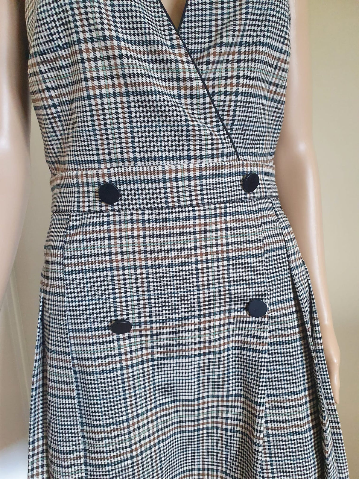 Robe Courte à Carreaux Cache Cache - Col V & Coupe Portefeuille - Neuve avec Étiquette (Taille 36)