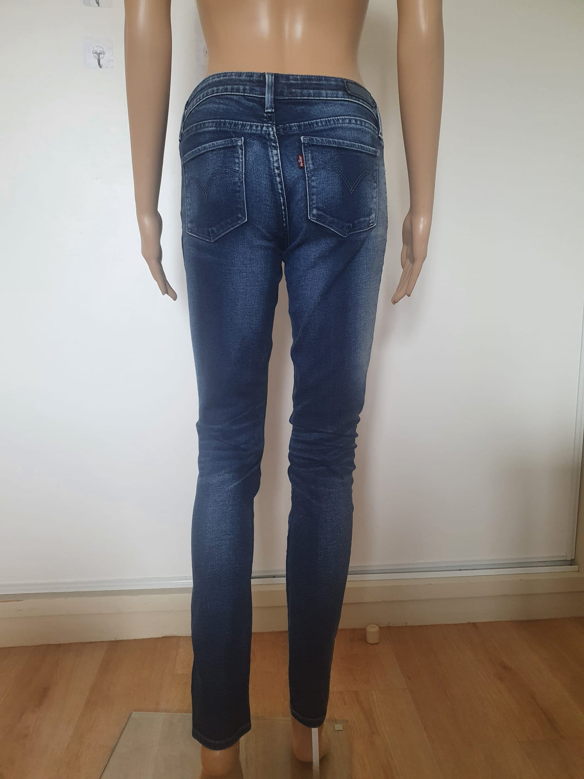 Jean Lévi's Demi Curve Skinny – Bleu Délavé et Destroy T34