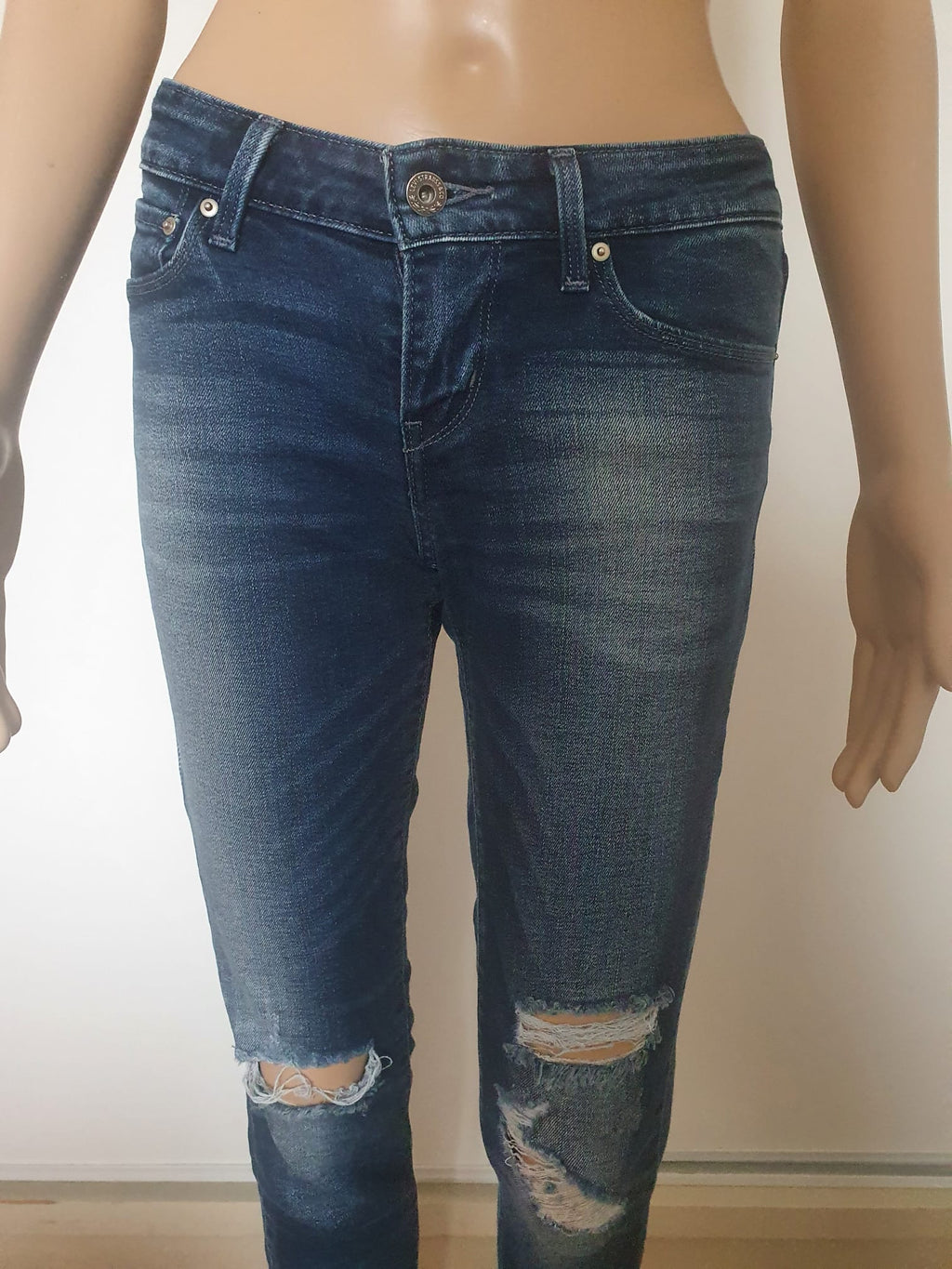 Jean Lévi's Demi Curve Skinny – Bleu Délavé et Destroy T34
