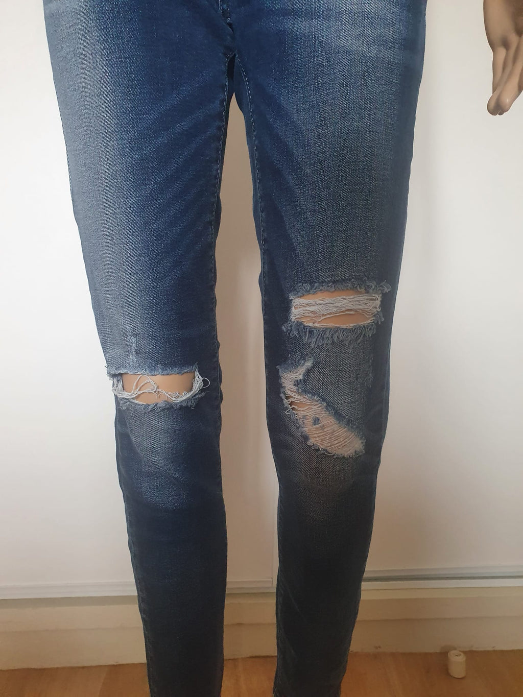 Jean Lévi's Demi Curve Skinny – Bleu Délavé et Destroy T34