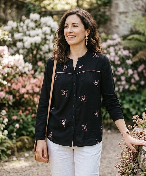 Chemise Fluide Noire à Motifs Grues Roses - Gémo (Taille 42).  Odalocca 
