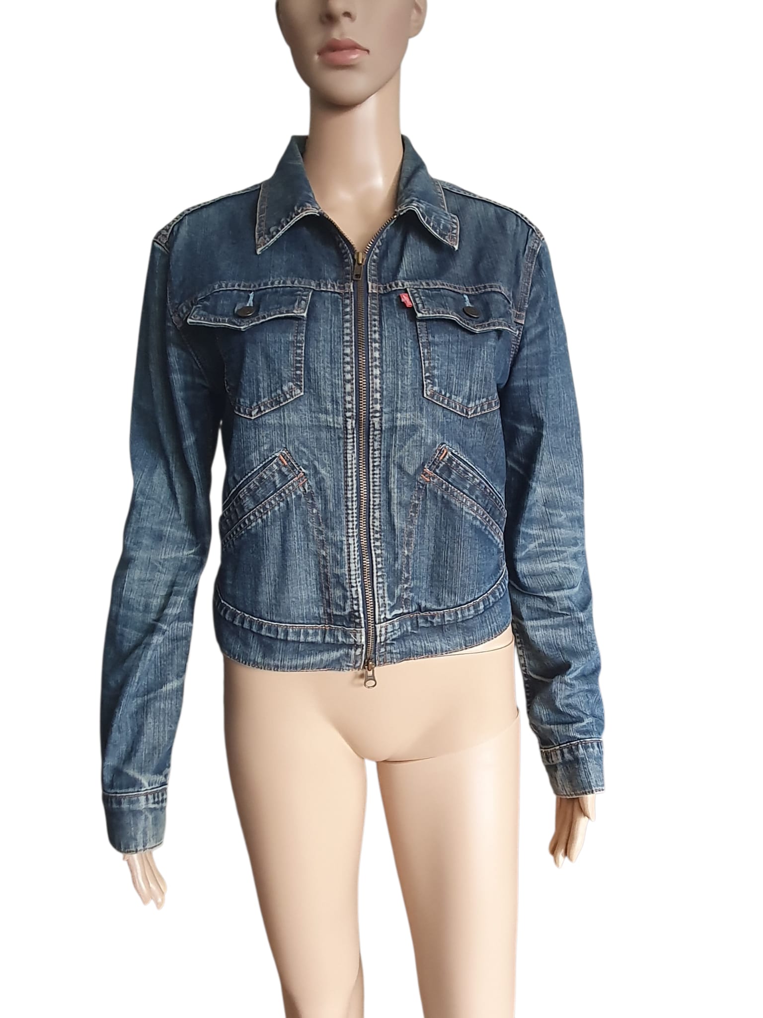 Vintage Levi's 73590 "For Girls" Denim Trucker Jacket - 2002 Edition - Distressed Medium Wash - Size M - Authentic Y2K Streetwear.