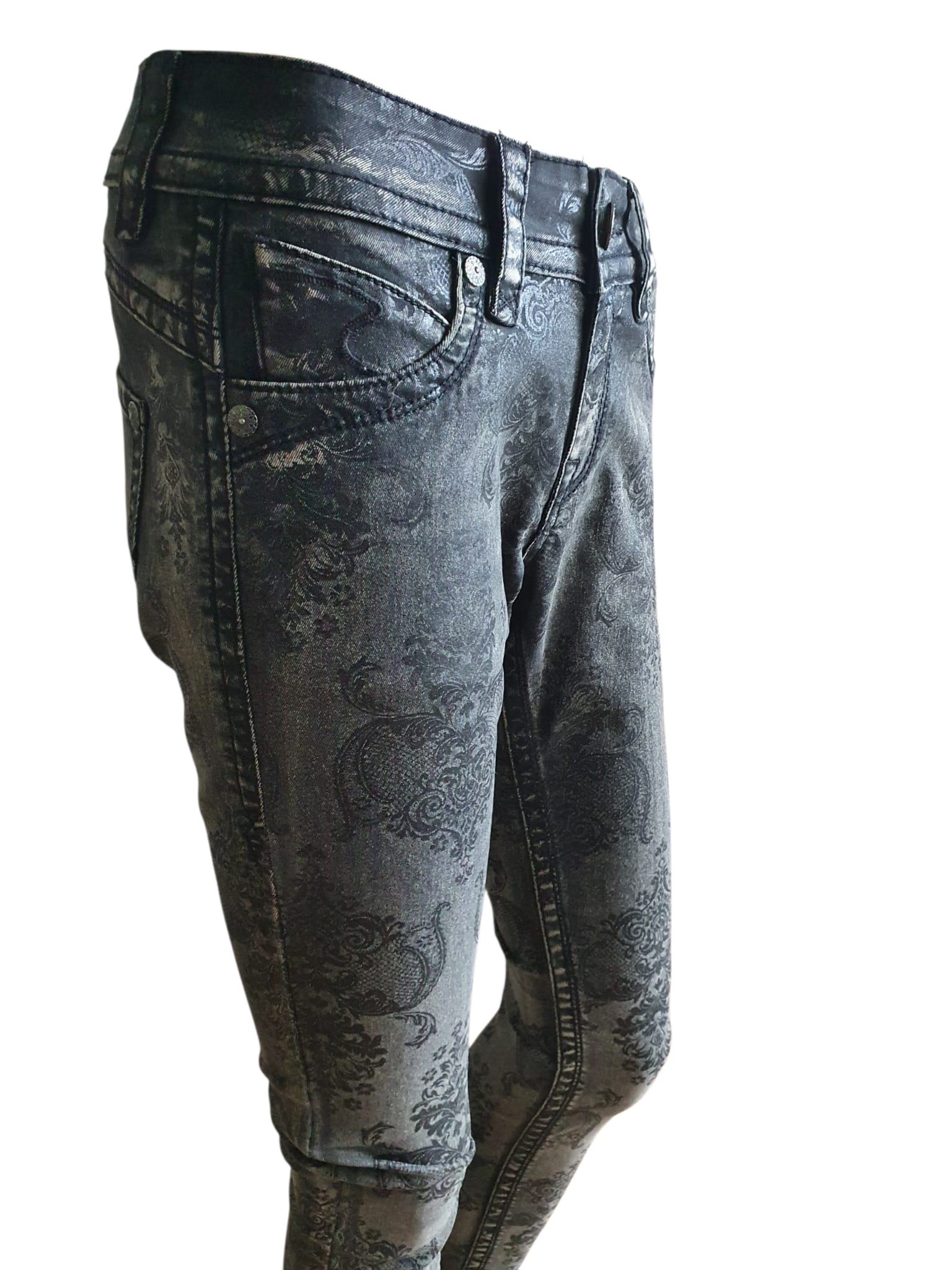 Jean Blue Monkey Laura – L'Indispensable Denim au Look Rock & Authentique T34