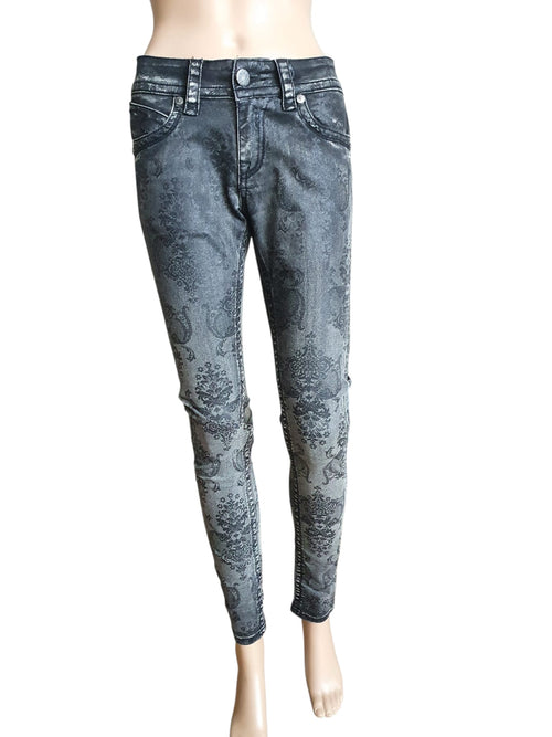 Jean Blue Monkey Laura – L'Indispensable Denim au Look Rock & Authentique T34
