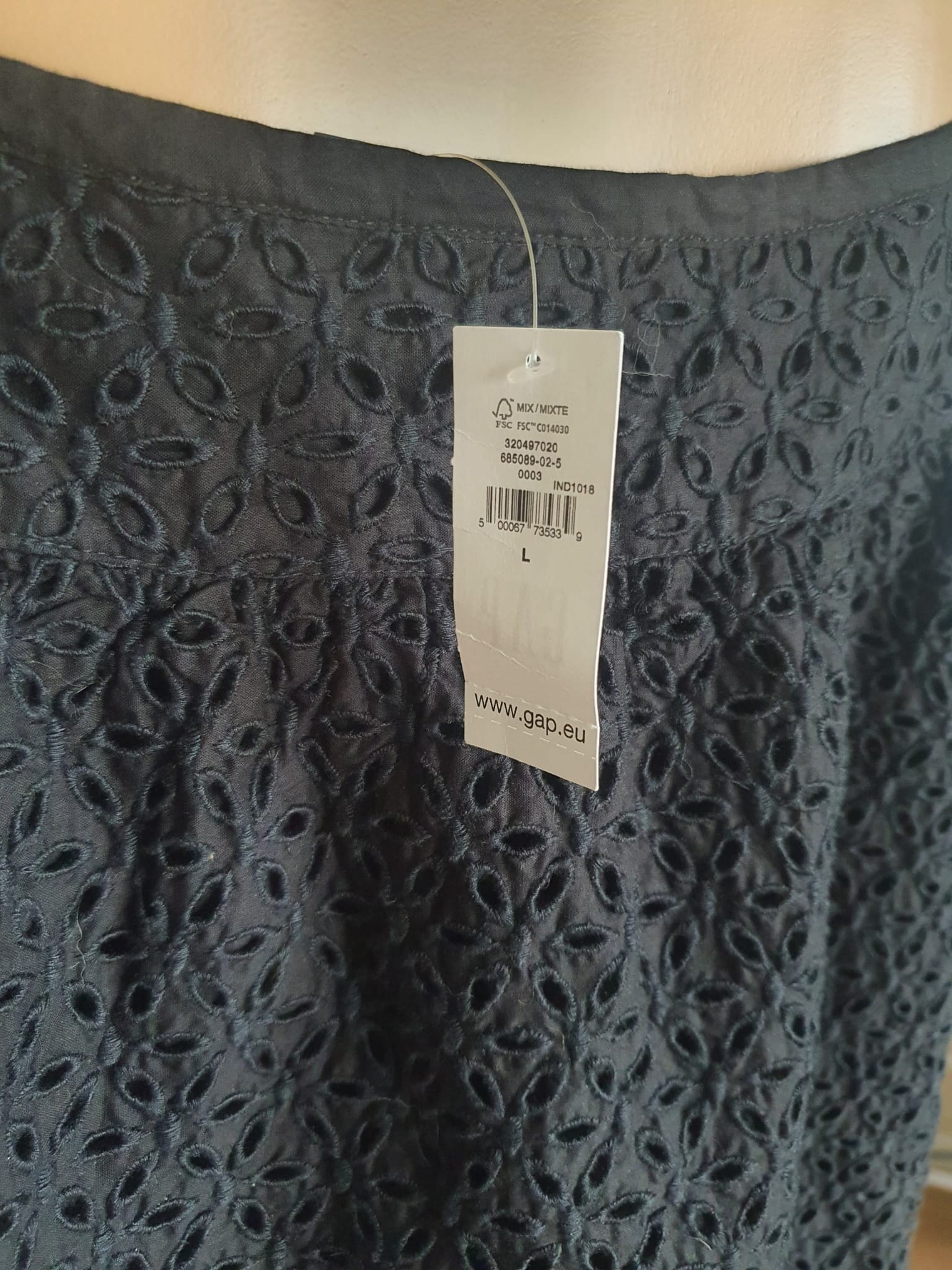 Robe Courte GAP en Broderie Anglaise Noire - 100% Coton - Neuve T40