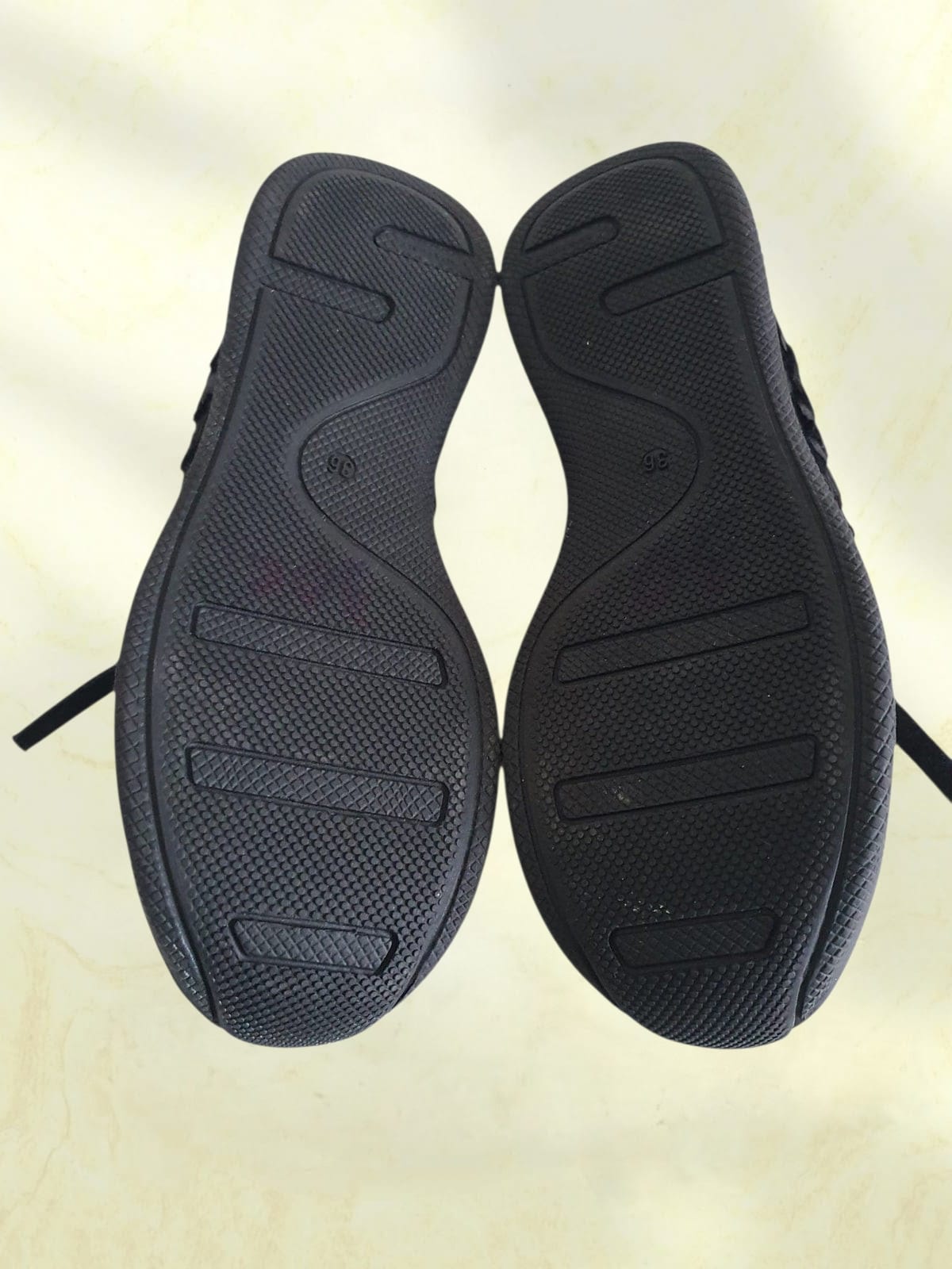 ✨ Pépite Rare : Derbies Plateforme Papucei – L’Art aux Pieds ! (Pointure 36)