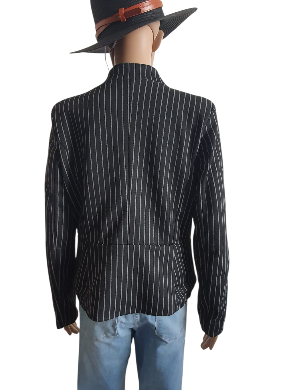 🇮🇹 Blazer Structuré - L'élégance Italienne aux Détails Couture- T36