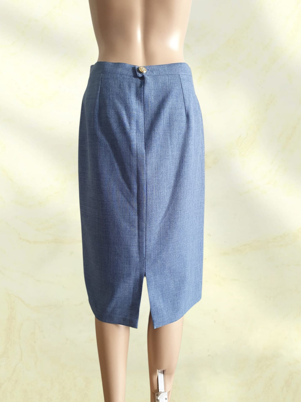 Jupe Crayon Vintage Bleue à Détail Doré – Marilyn de Perel Paris T44