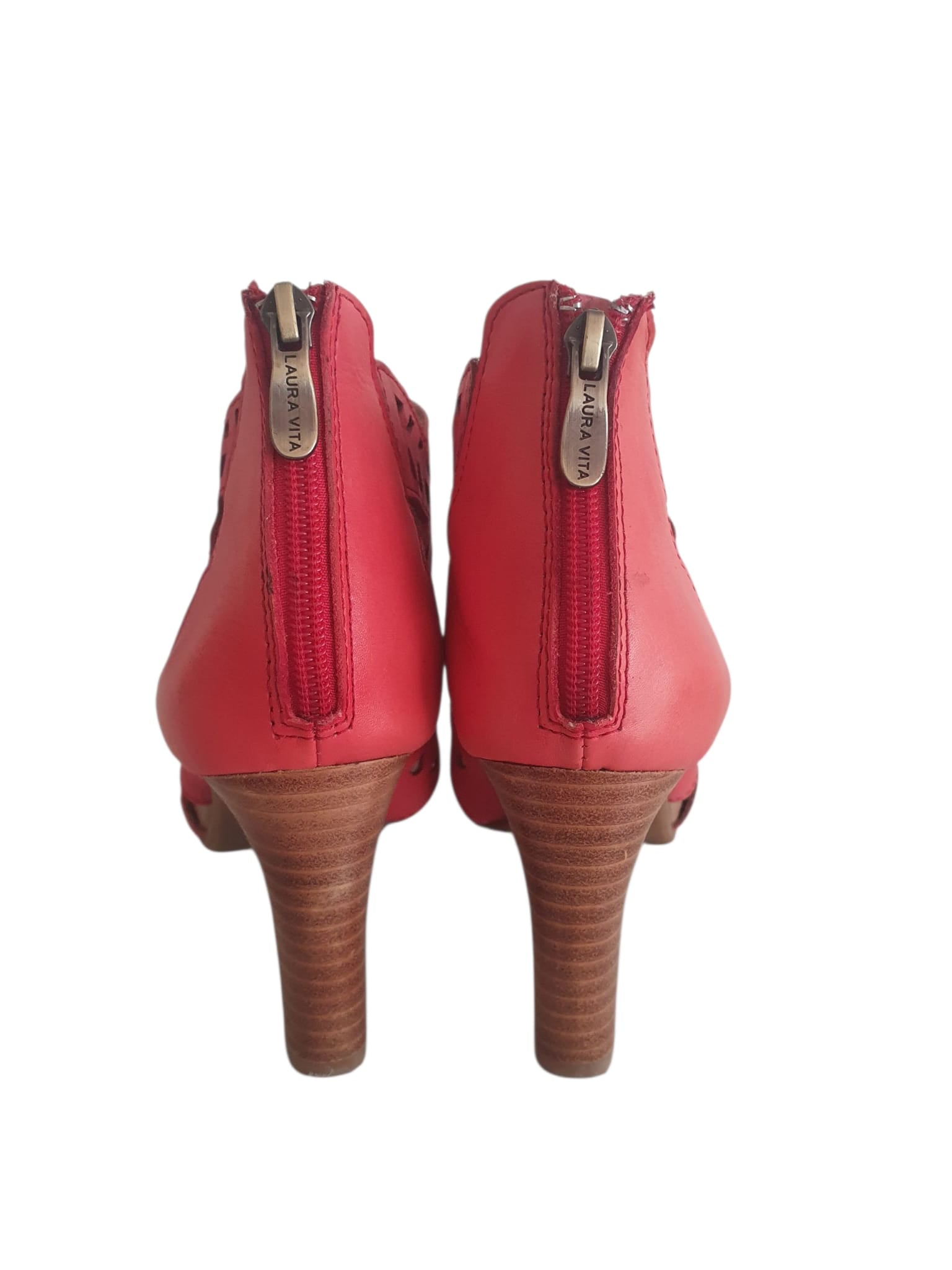 Sandales Laura Vita en Cuir Rouge- Élégance & Confort- Pointure 40