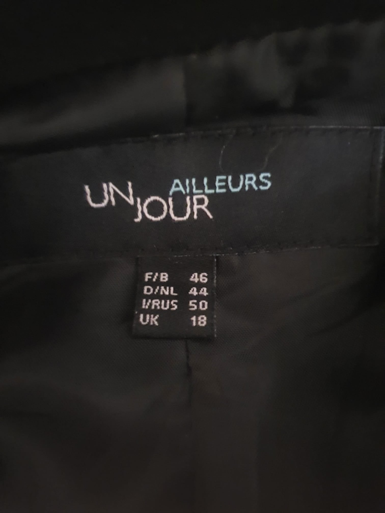 Veste Blazer Noir Intense- Un Jour Ailleurs- Taille 46 (Neuve)
