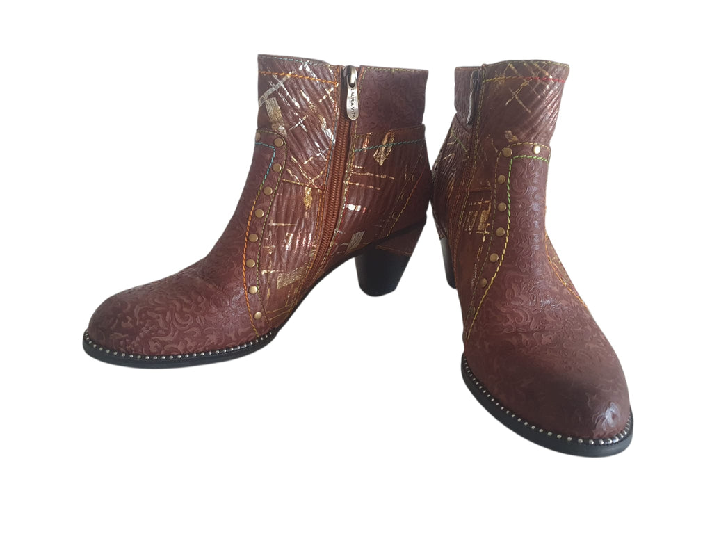 Bottines Laura Vita -Cuir Travaillé & Esprit Arty -Pointure 40