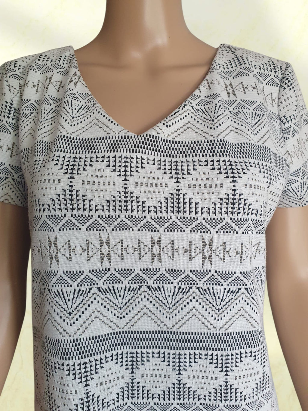 Robe Courte Imprimée Gerard Pasquier – Chic, Géométrique & Fils Métallisés T38