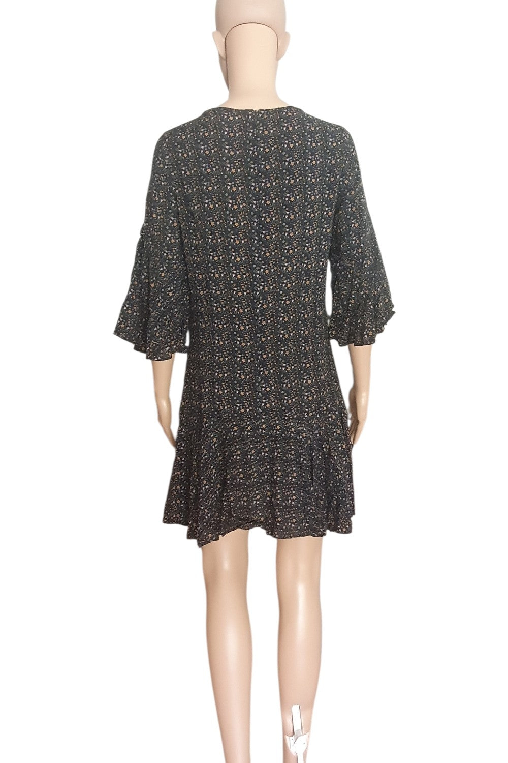 Robe Courte Fleurie MANGO Casual – Style Bohème Chic & Fluide T36