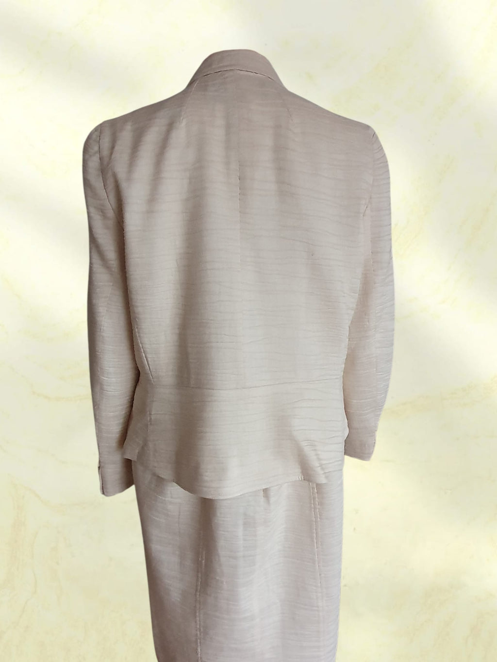 Blazer Apostrophe en Lin et Soie Beige Écru – Veste de Tailleur Texturée Luxe - T46