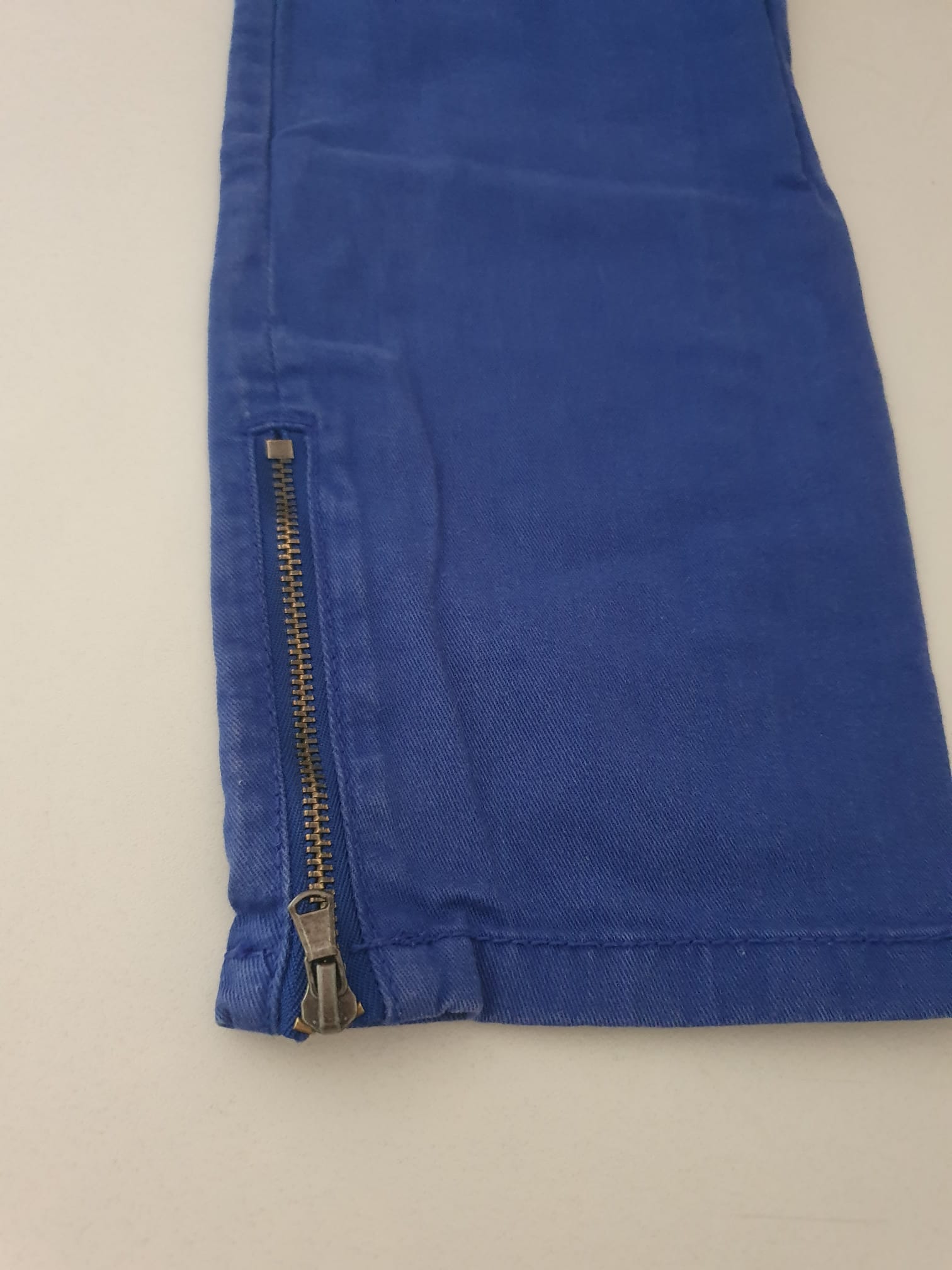 Pantalon City Slim Bleu Roi - Camaïeu | Détails Zippés & Confort Stretch T38