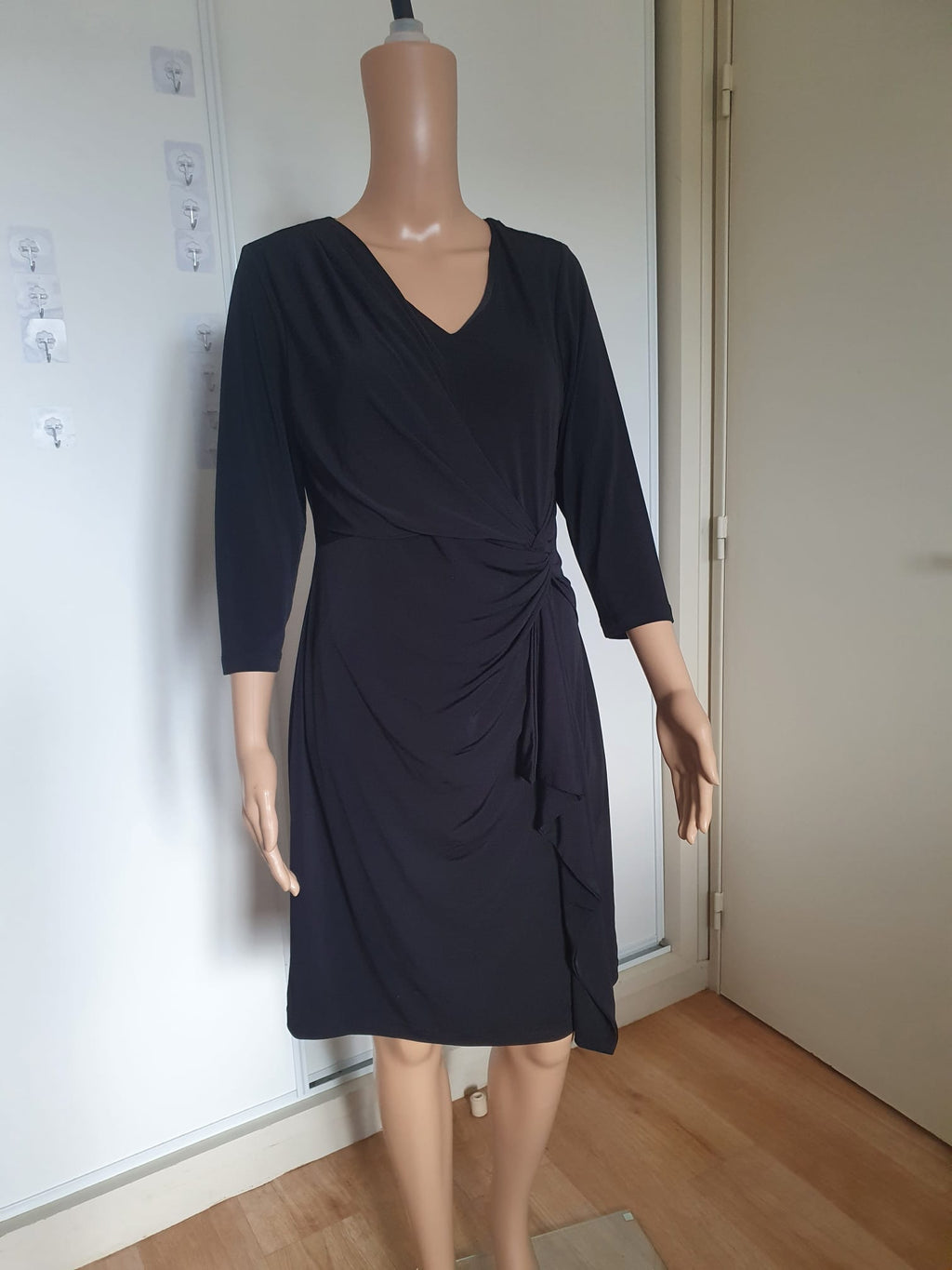 Petite Robe Noire Drappée - Fluide - Woman El Corte Inglés T40