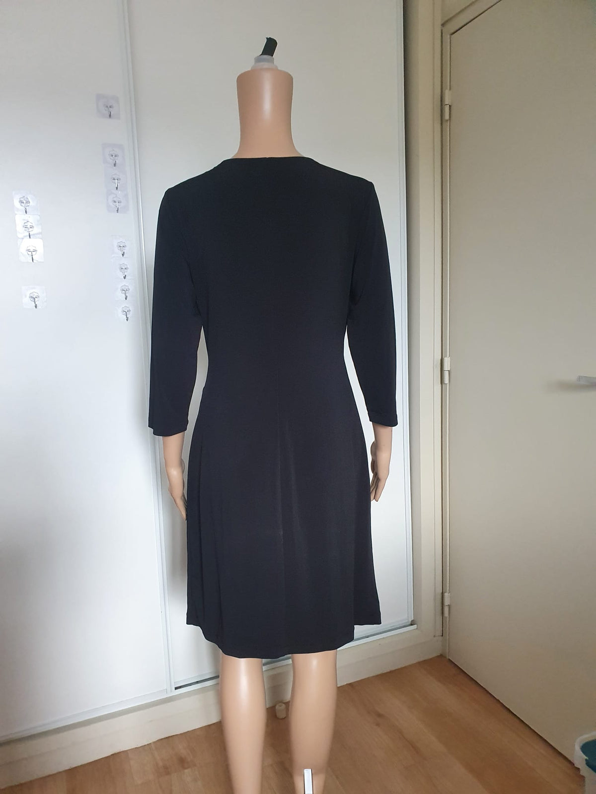 Petite Robe Noire Drappée - Fluide - Woman El Corte Inglés T40