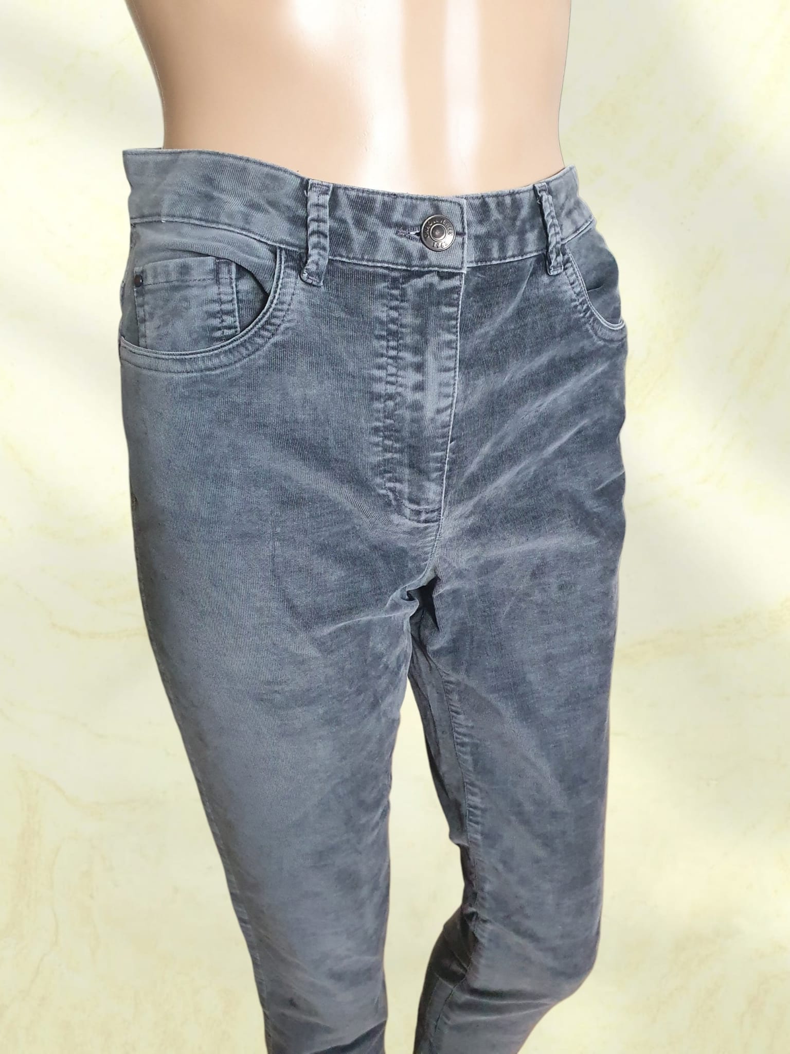 Pantalon en Velours Côtelé Gris Caroll Paris – Coupe Droit / Slim – Taille 36 (S)