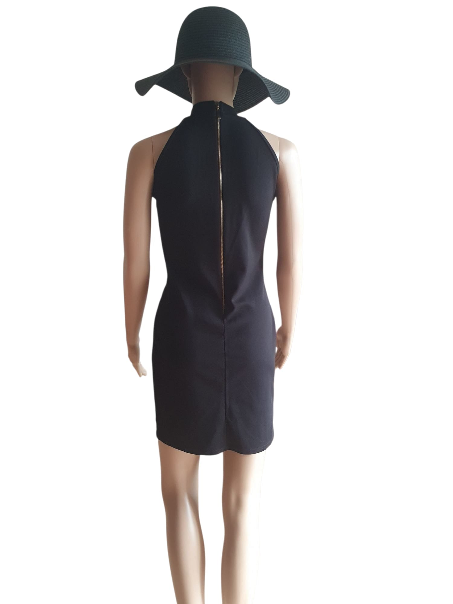 Petite robe noire (LBD) chic- Détails dorés- Taille 36