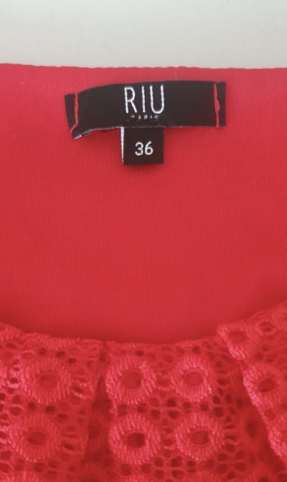 Robe  Rouge en Dentelle Guipure - RIU Paris -Taille 36