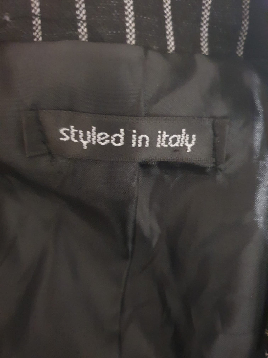 🇮🇹 Blazer Structuré - L'élégance Italienne aux Détails Couture- T36