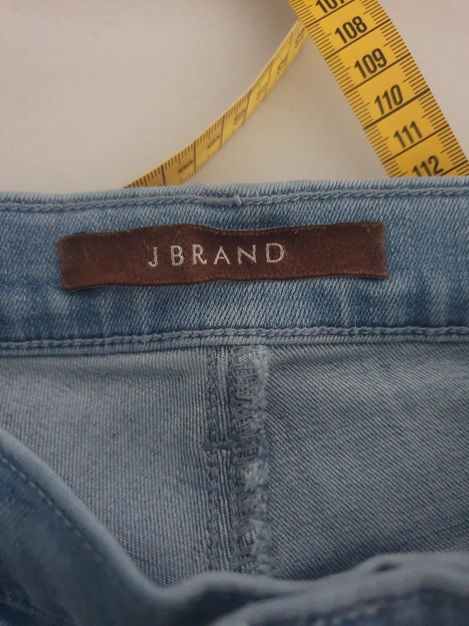 Jean Skinny J Brand Bleu Clair - Taille Haute & Boutons Apparents Taille 10 ans.