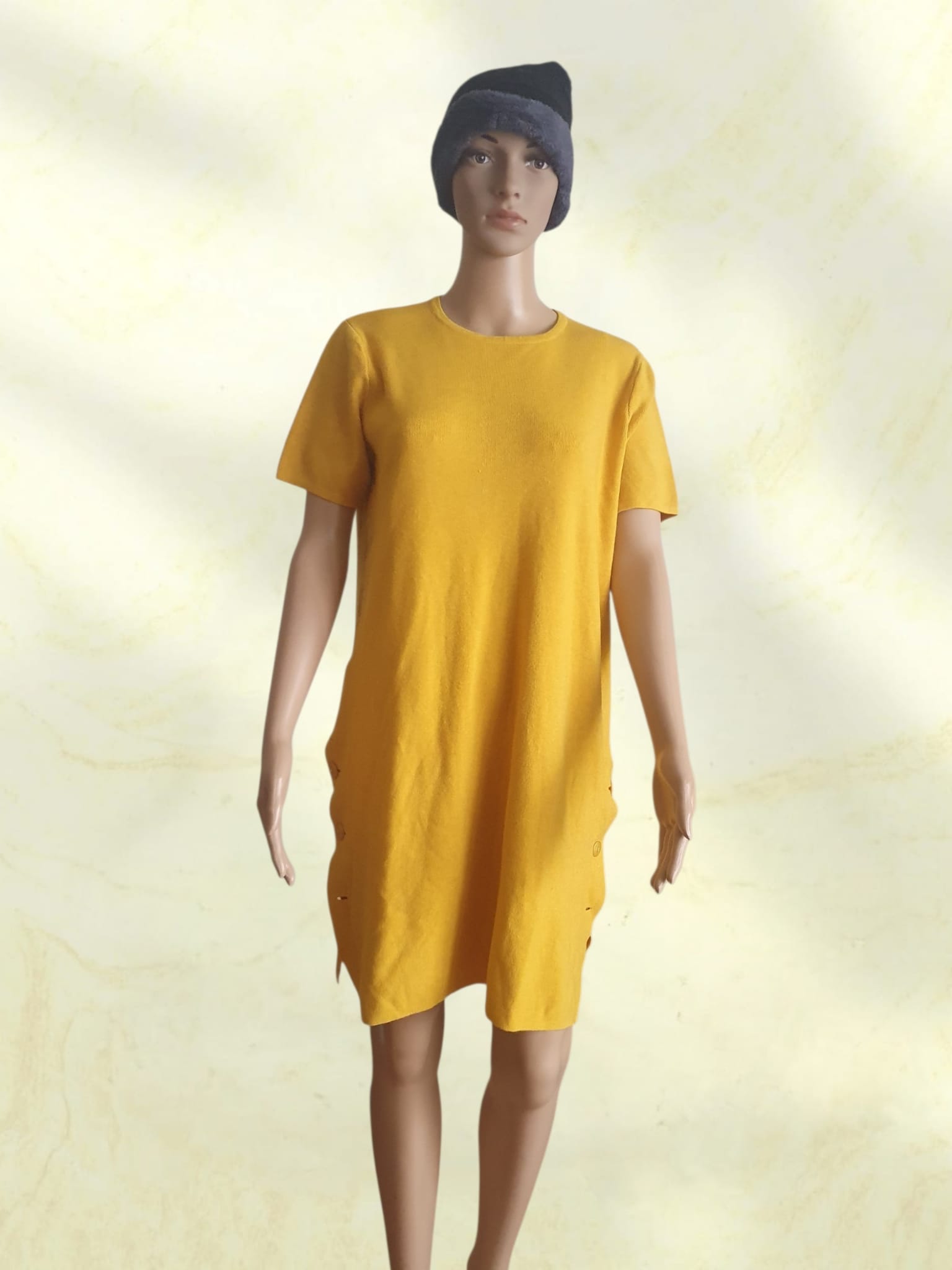Robe Pull Jaune Moutarde à Manches Courtes - Julia Paris T38