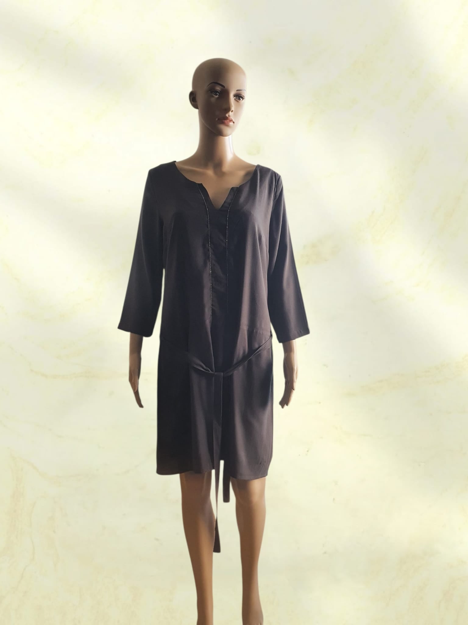 Robe Courte Marron Glacé Foncé Camaïeu – Style Tunique à Plastron Perlé T38