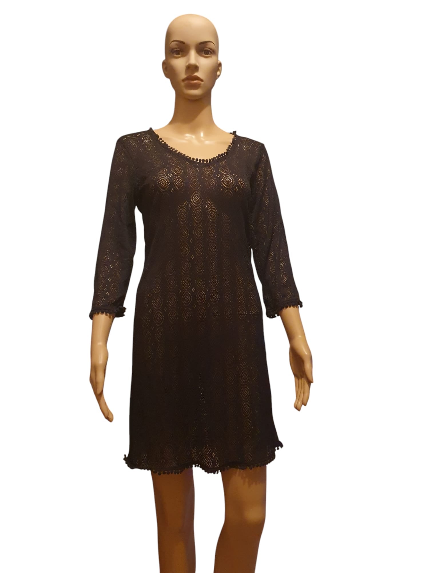 Robe Tunique Noire en Dentelle Ajourée. Taille 38