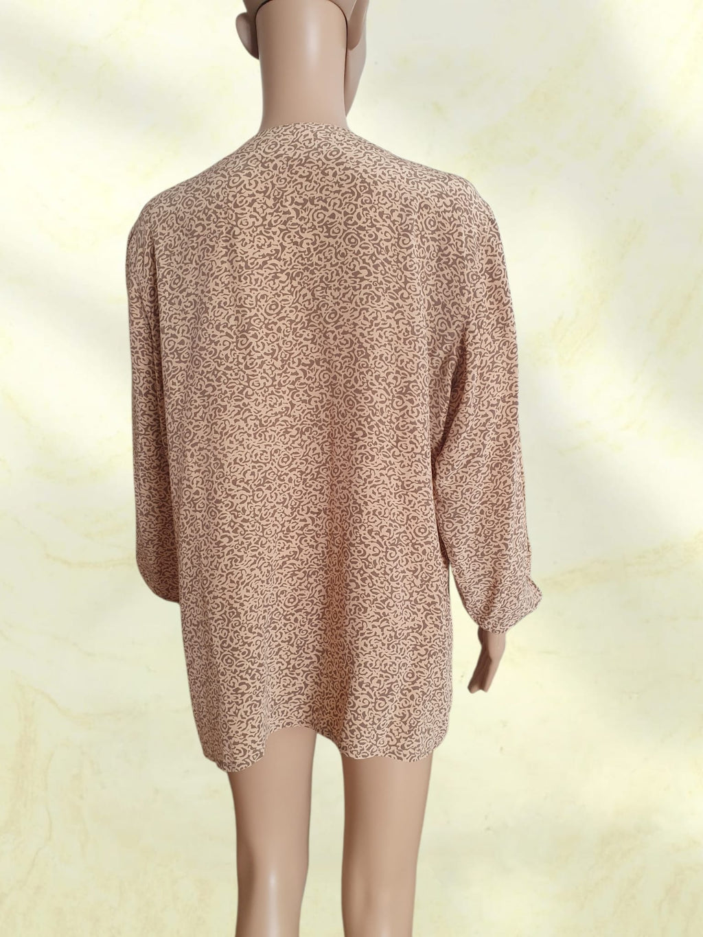 Chemise Vintage Apostrophe en Soie Beige et Marron – Fabriquée en France – Taille 44