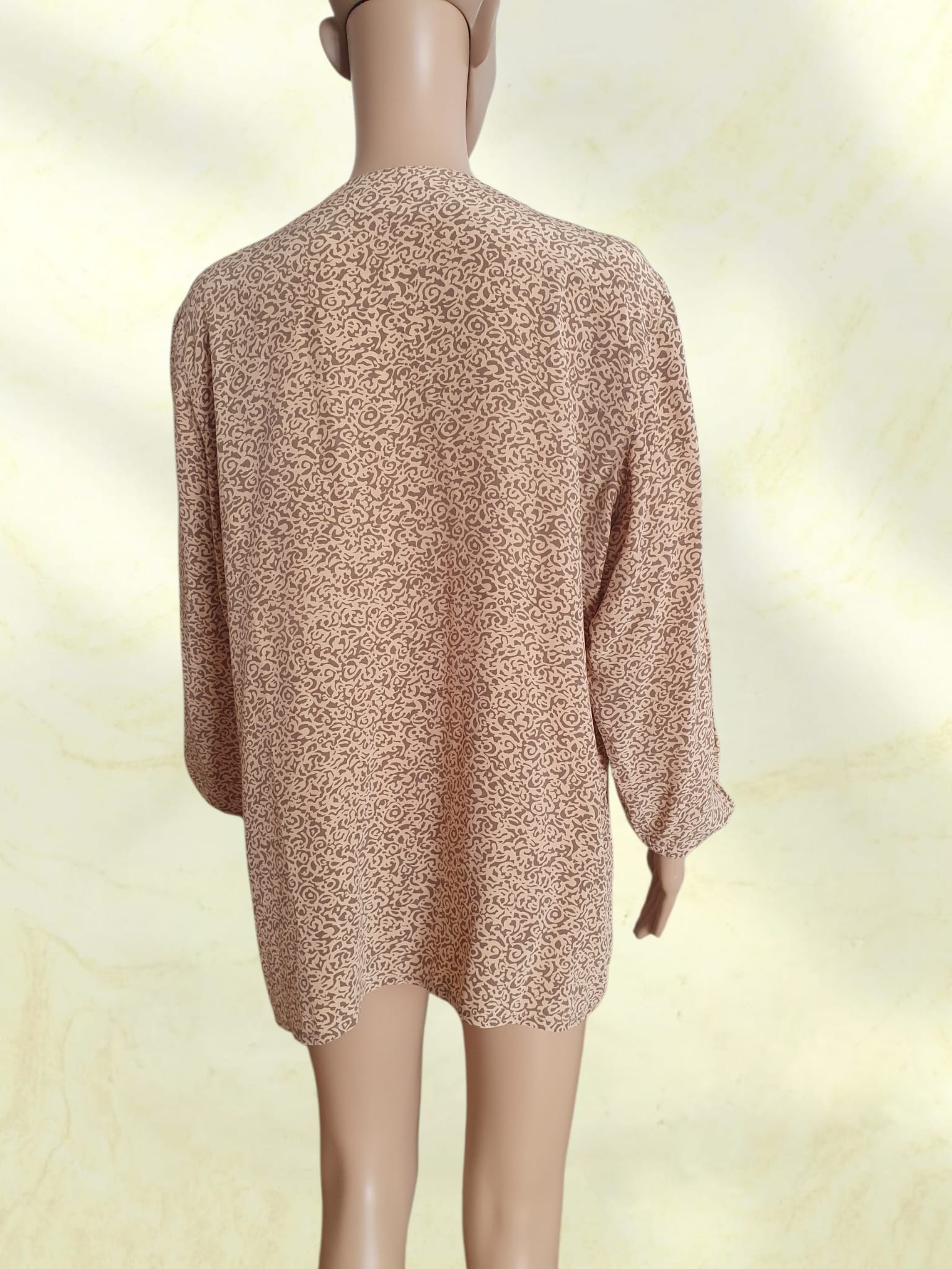 Chemise Vintage Apostrophe en Soie Beige et Marron – Fabriquée en France – Taille 44
