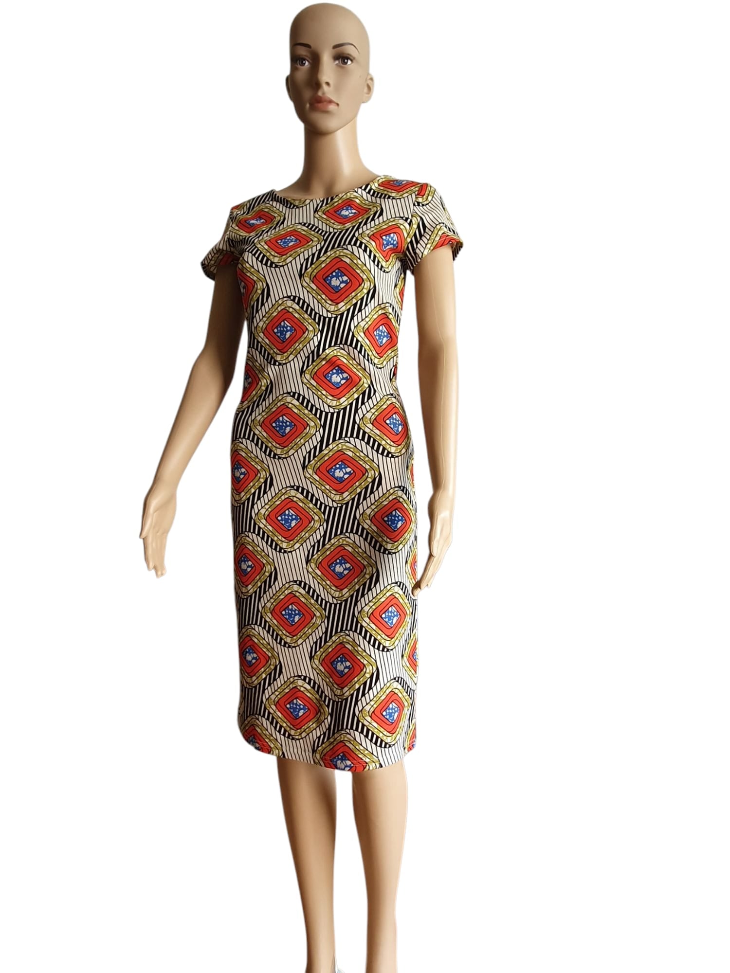 Robe Ajustée à imprimé Géométrique- Dos nu Croisé Original T36