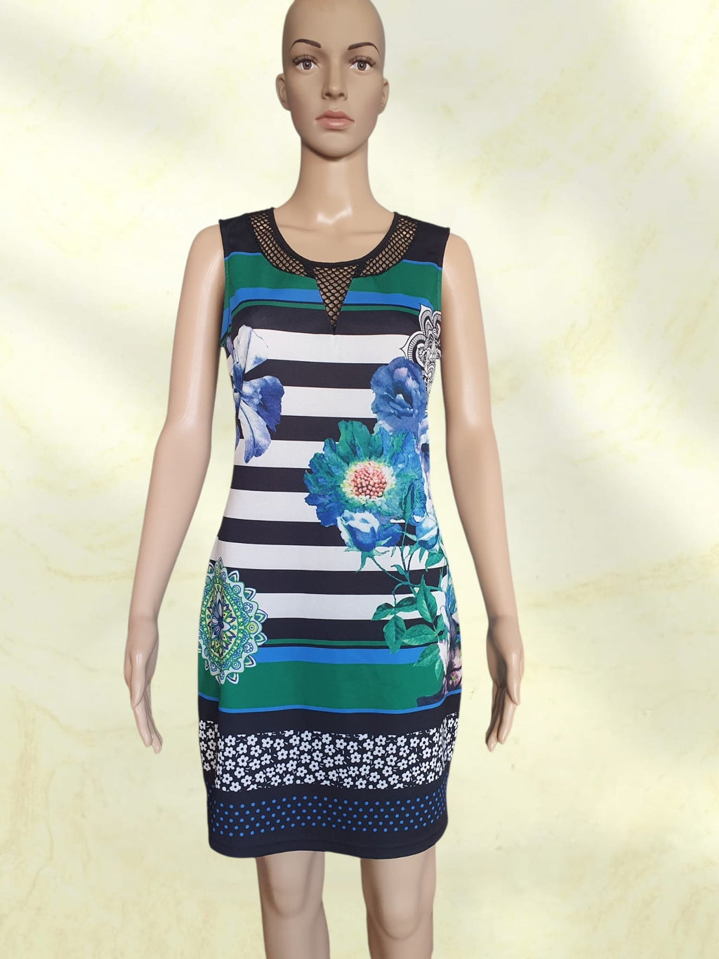 Robe d'Été Fleurie et Graphique 101 Idées – Style Coloré & Original T38