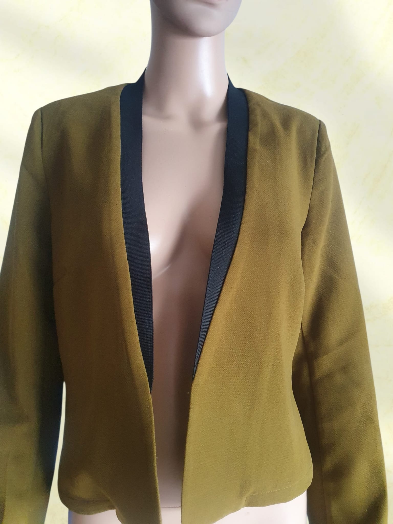 Veste Blazer Femme kaki clair & Col Noir - RIU Paris (Taille 38 / M)