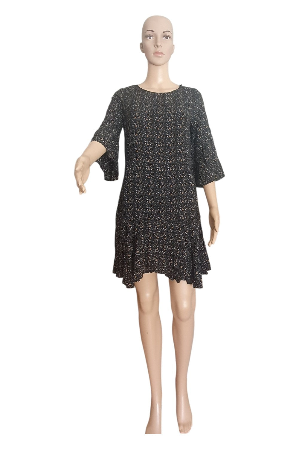 Robe Courte Fleurie MANGO Casual – Style Bohème Chic & Fluide T36