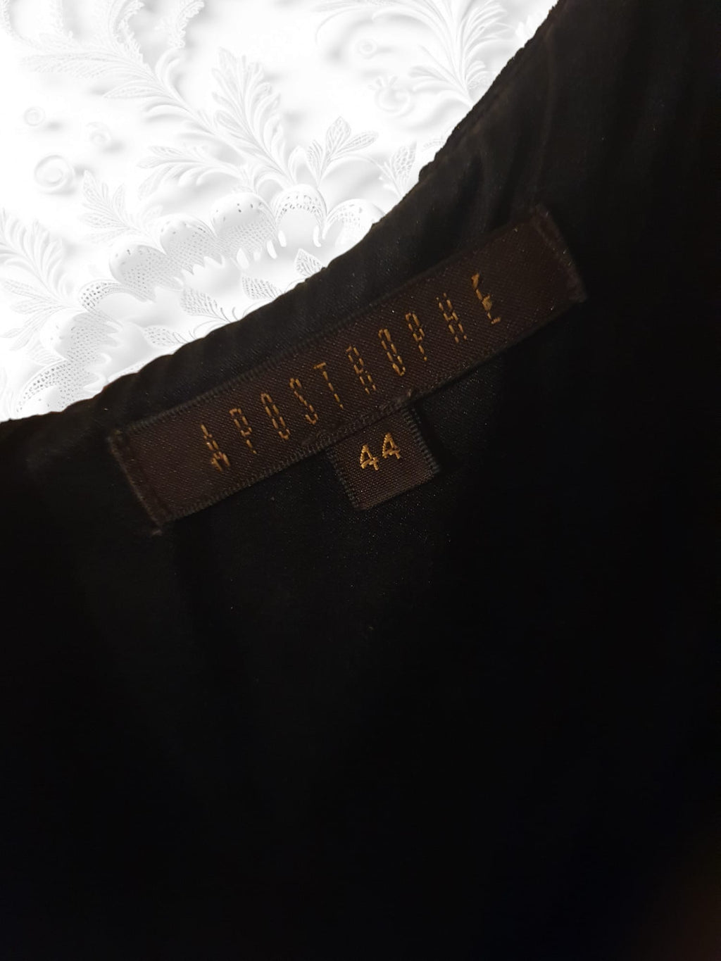 Robe Noire Apostrophe Paris – 100% Soie & Jeu de Transparence