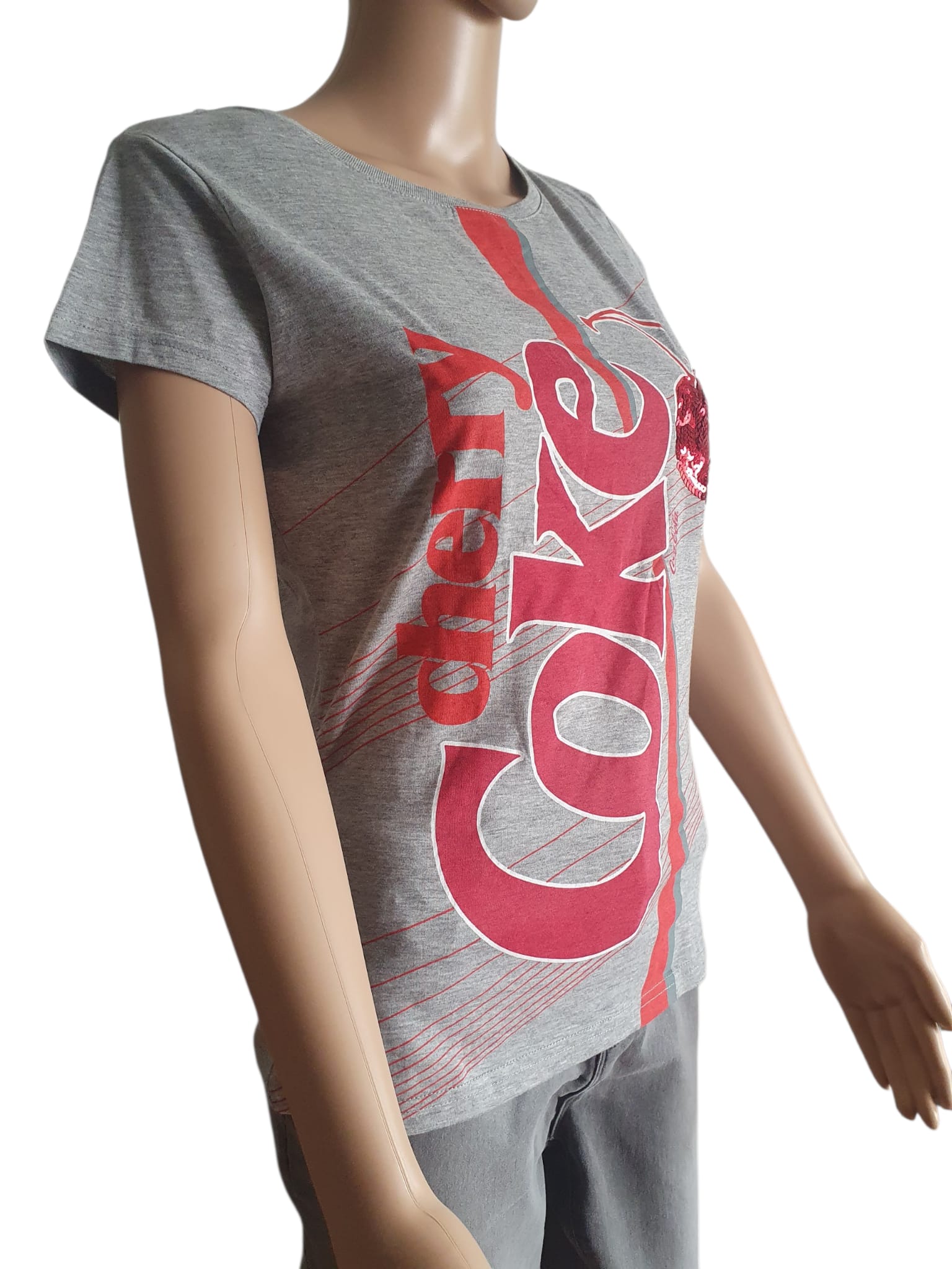 T-shirt Femme Coca-Cola Cherry Vintage 2011 – Détails Sequins & Look Rétro T36