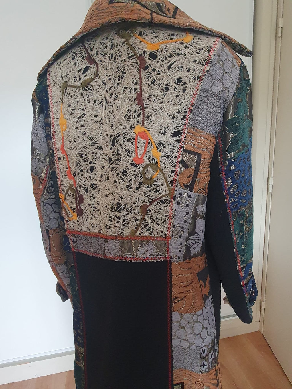 Manteau Long Rétro Patchwork Style Tapisserie & Bohème – T44