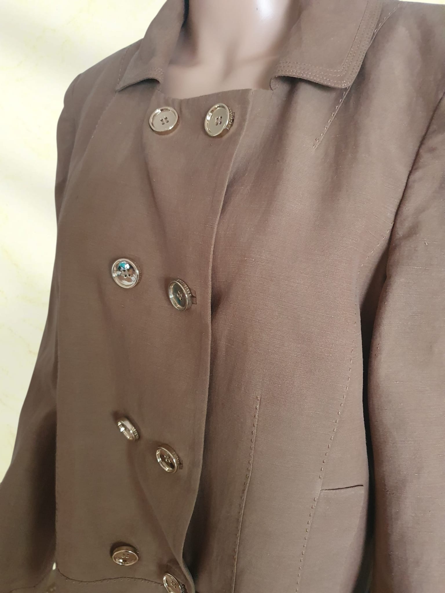 Veste Courte Croisée Apostrophe –  Soie &  Lin – Marron Camel / Chocolat T46