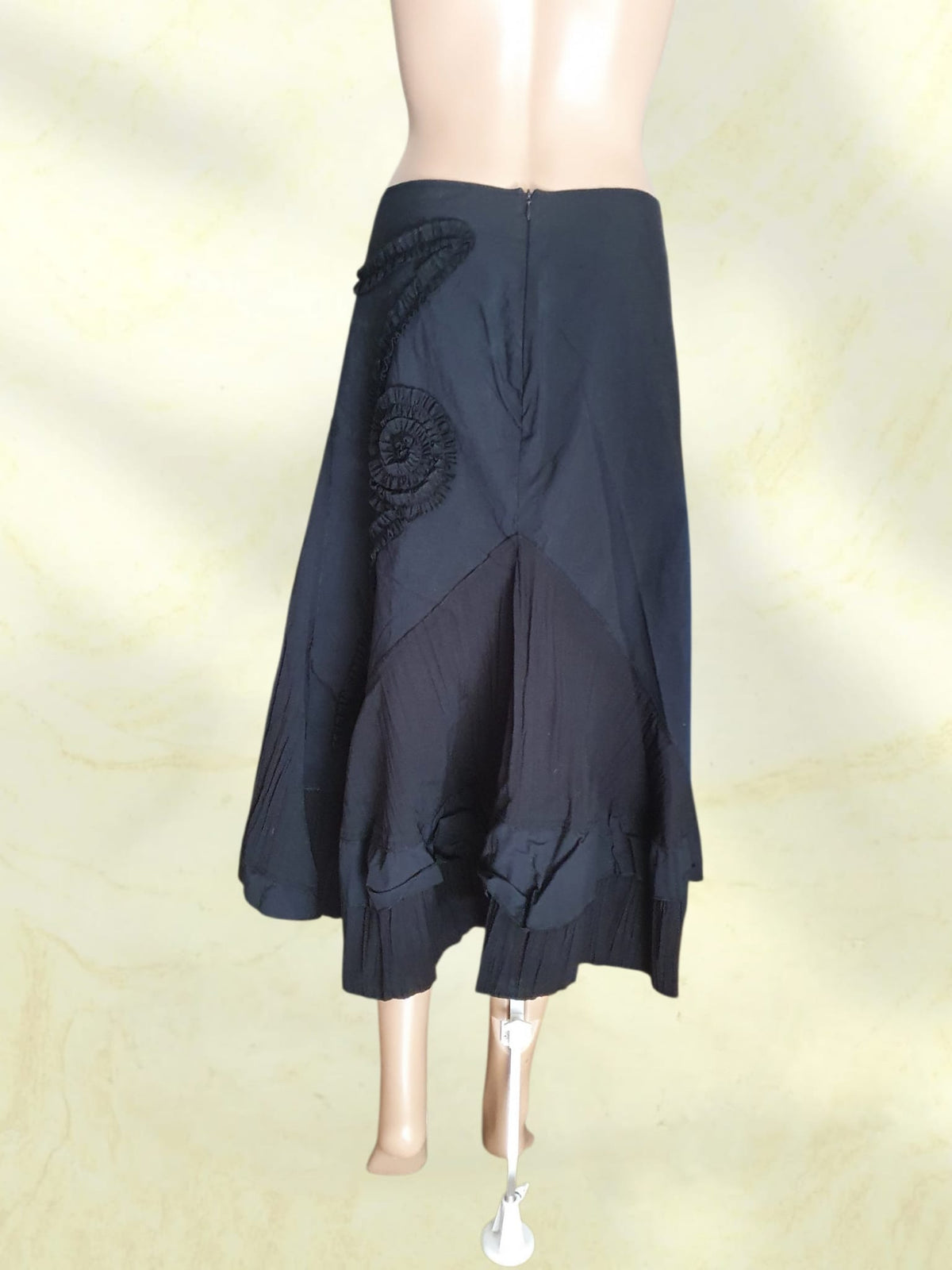 Jupe noire élégante et originale - Armand Thiery - Taille 46