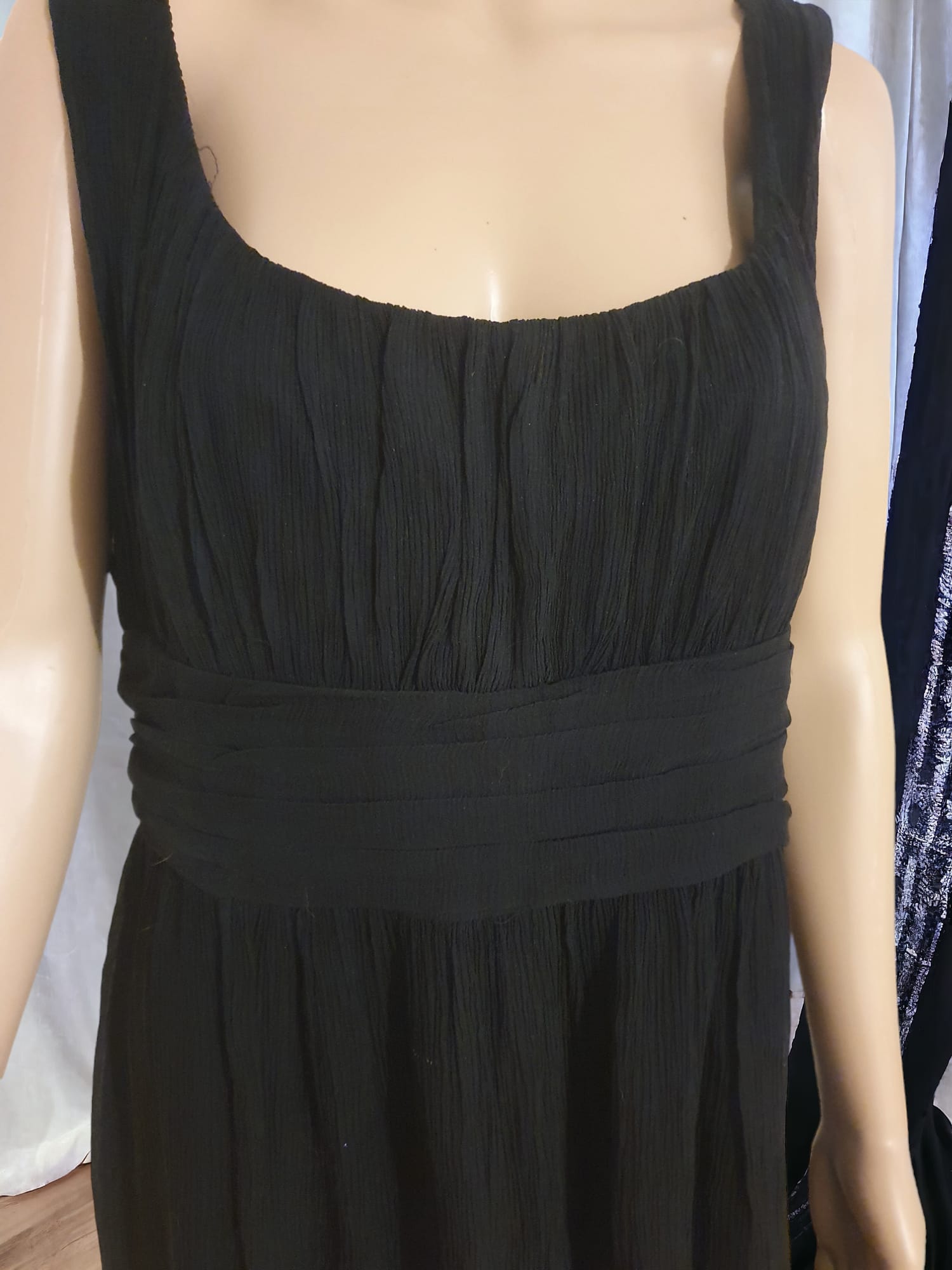 Robe Noire Apostrophe Paris – 100% Soie & Jeu de Transparence