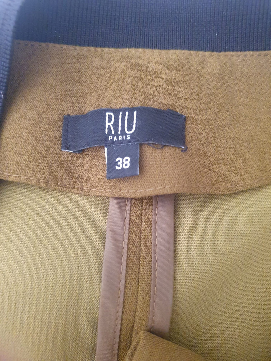Veste Blazer Femme kaki clair & Col Noir - RIU Paris (Taille 38 / M)