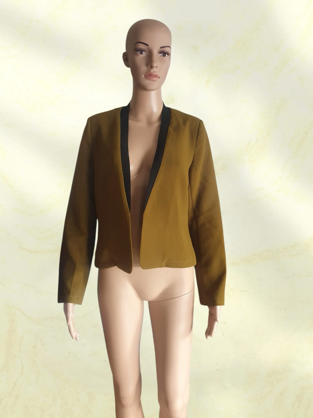 Veste Blazer Femme kaki clair & Col Noir - RIU Paris (Taille 38 / M)