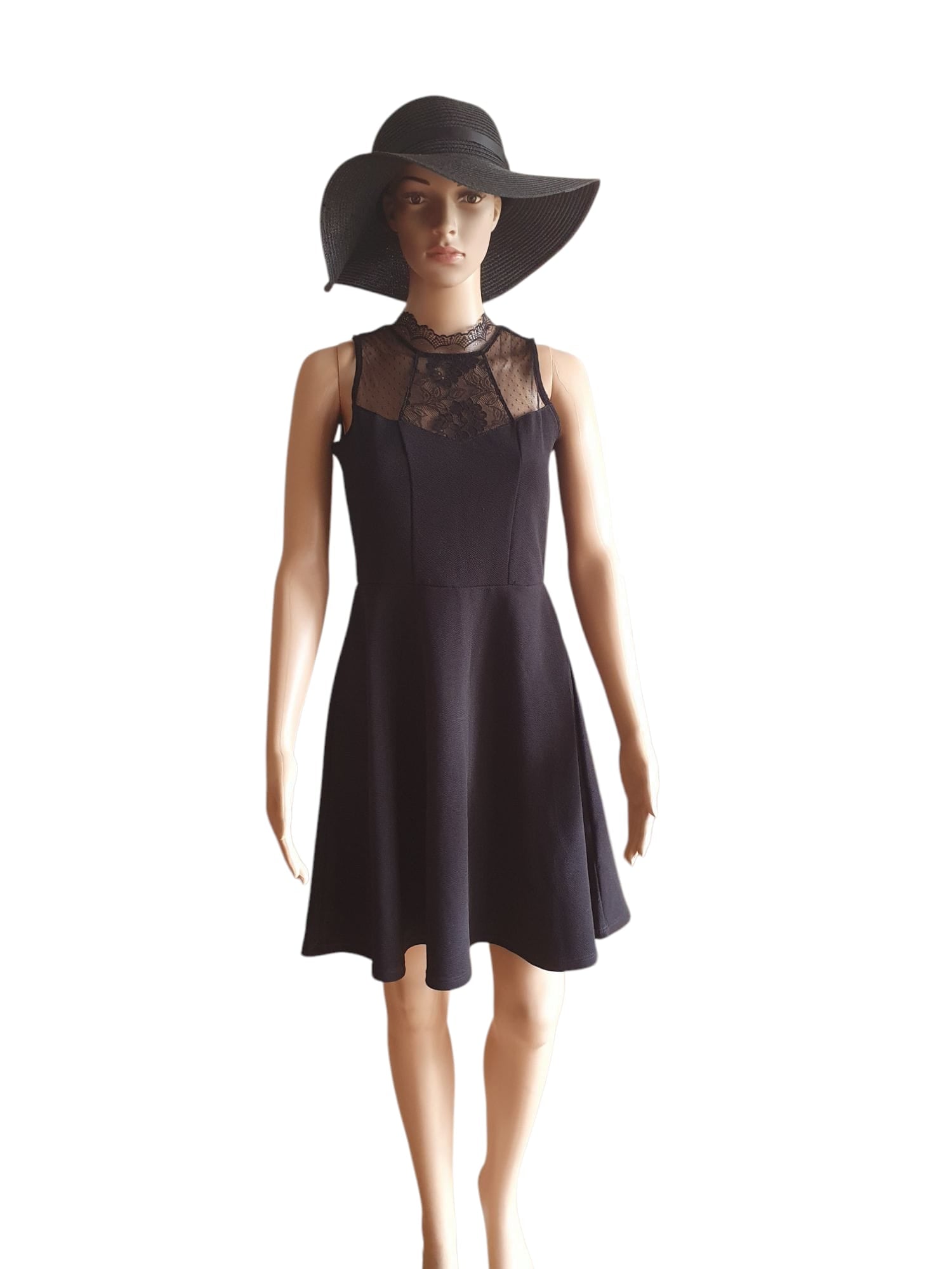 Petite robe noire Patineuse - Col Montant Dentelle & Plumetis T38