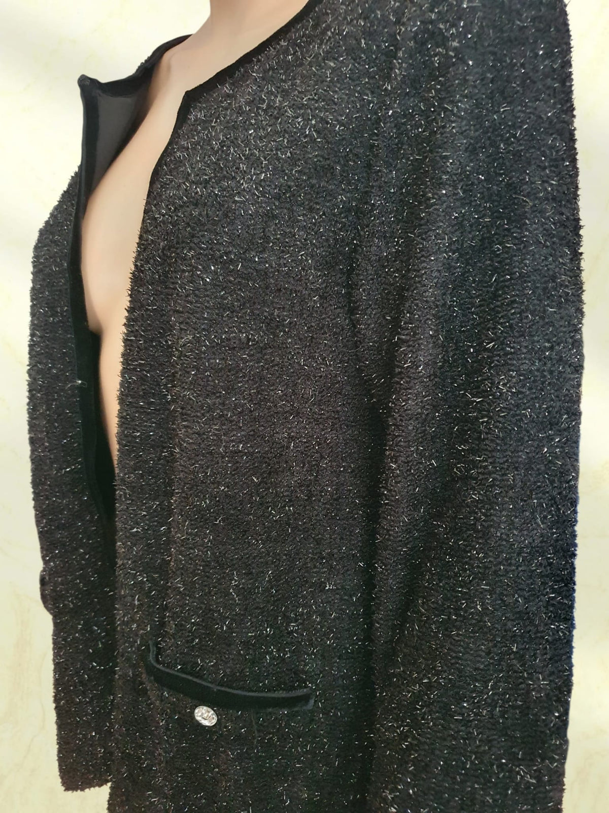 Gilet Noir Pailleté "Un Jour Ailleurs" – Chic, Élégant et Tendance. Taille 42/44