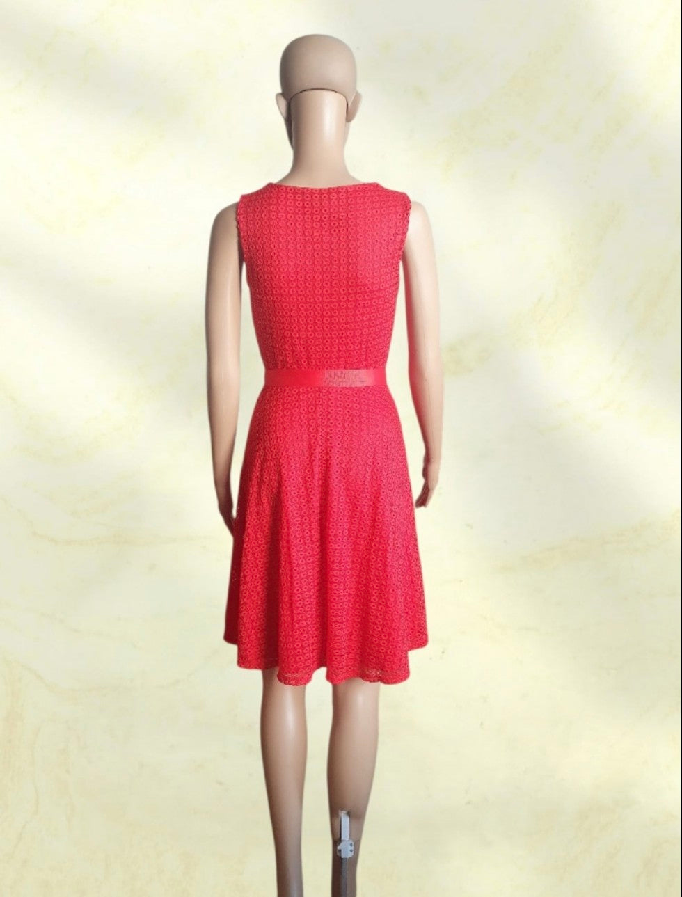 Robe  Rouge en Dentelle Guipure - RIU Paris -Taille 36