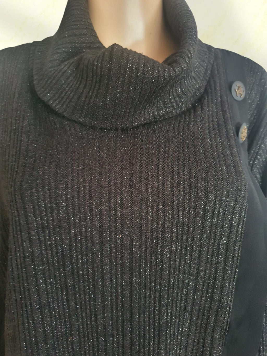 Pull Tunique Noir Scintillant – Coupe Asymétrique & Col Bénitier Chic T46