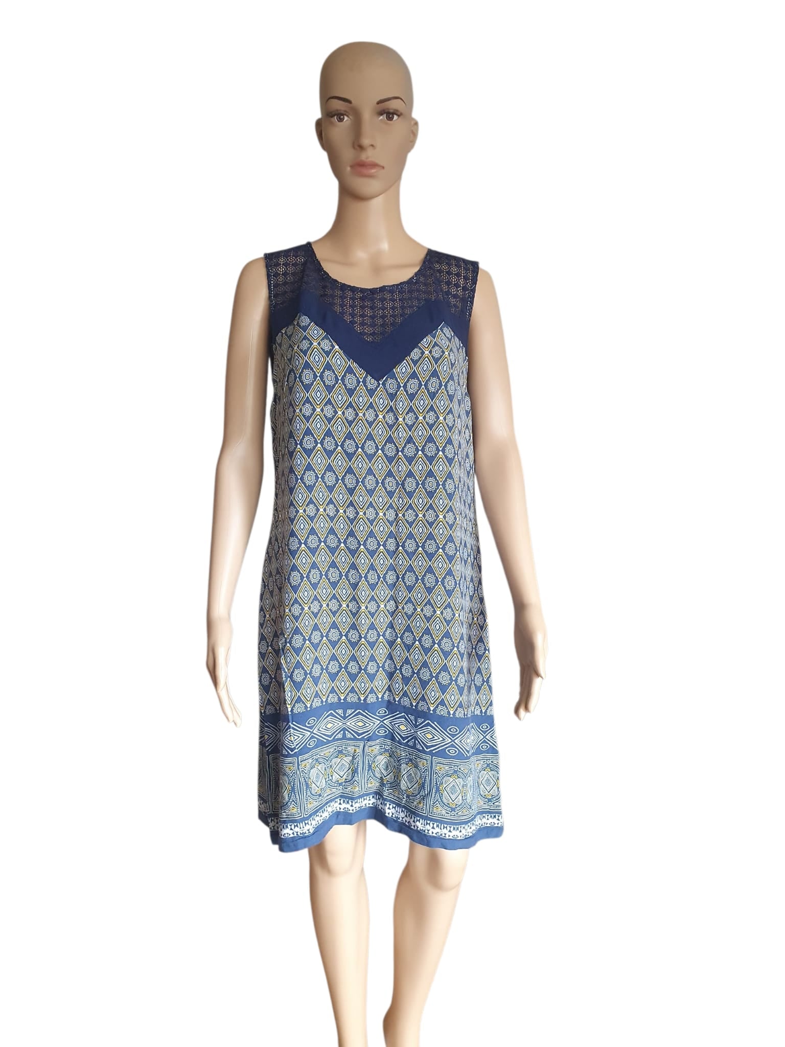 Robe d'Été Bleue Formul – Détails Dentelle & Imprimé Géométrique – Taille 42