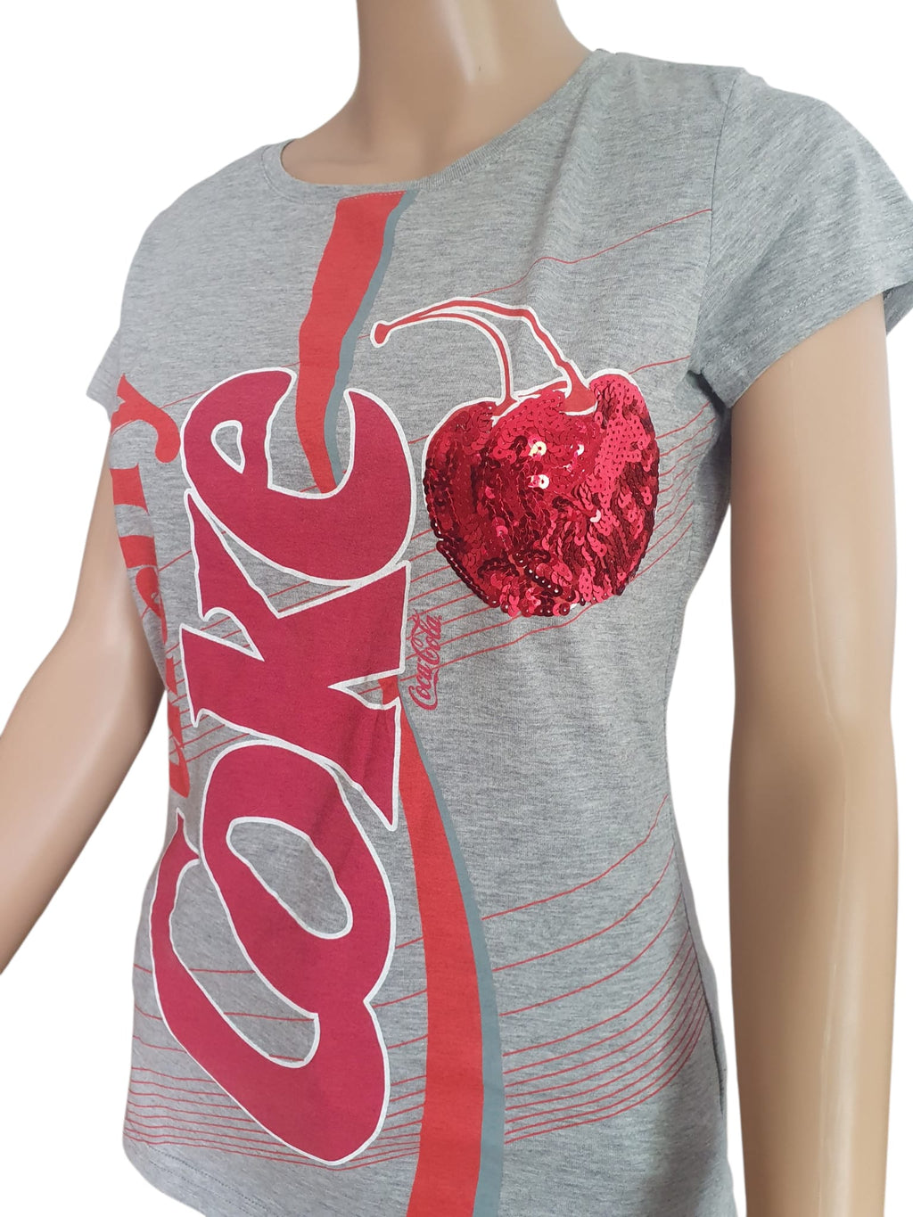 T-shirt Femme Coca-Cola Cherry Vintage 2011 – Détails Sequins & Look Rétro T36